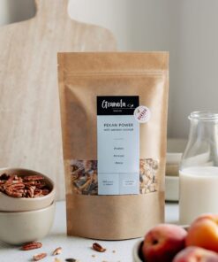 paczka z granola o smaku orzechow pekan i kokosa