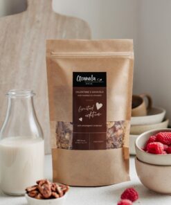 Granola z belgijska czekoladą, orzechami pekan, laskowymi i migdałami blanszowanymi.