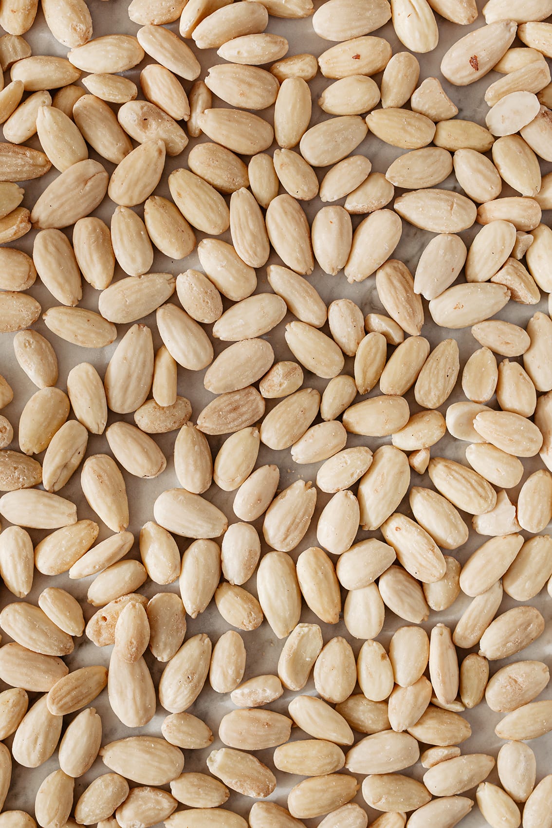 migdał blanszowany bez skórki