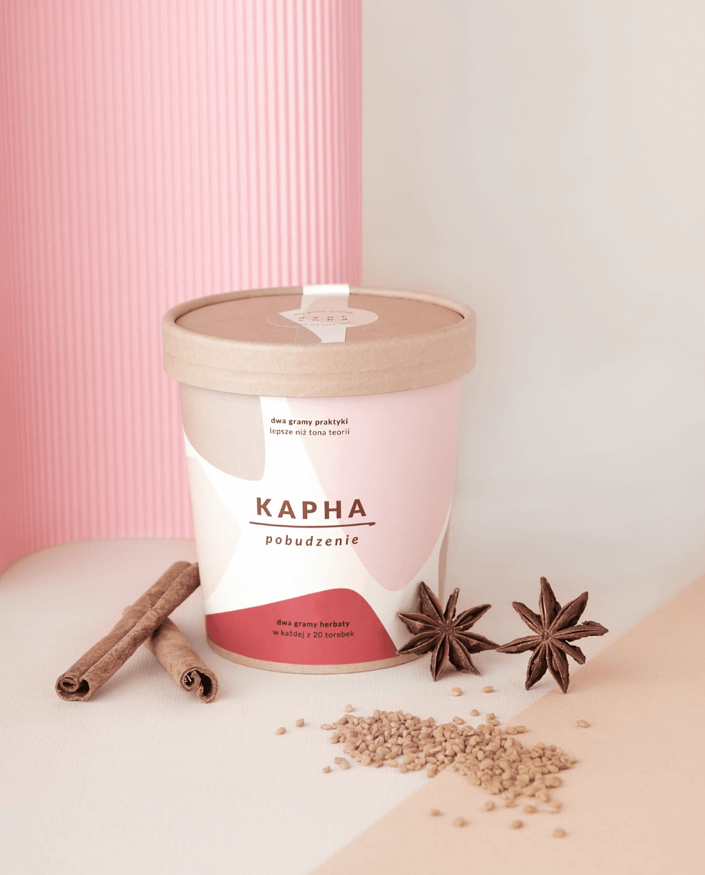 herbatka na energię w papierowym opakowaniu w srodku 20 biodegradowalnych torebek
